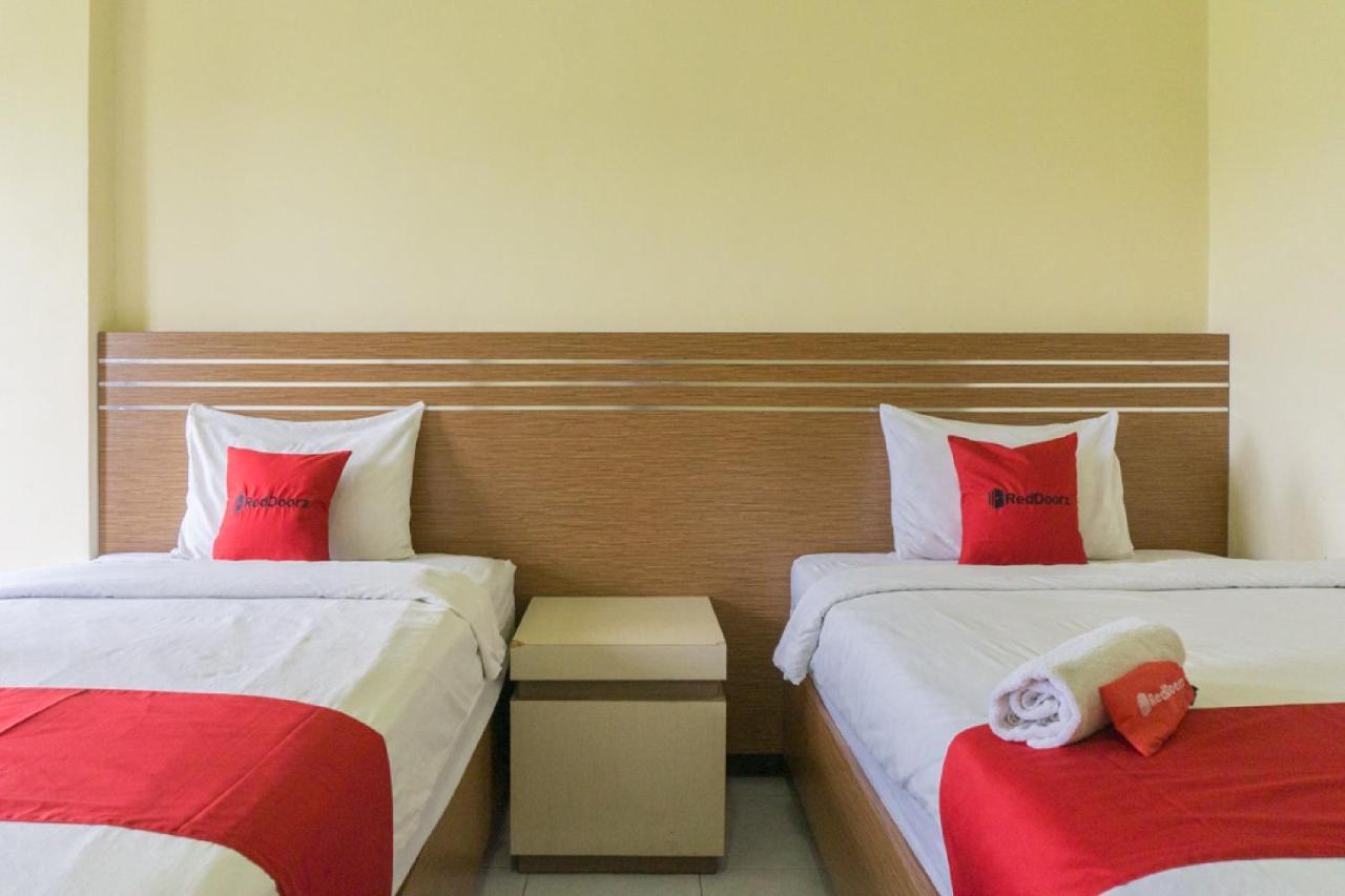 Reddoorz @ Tambolaka Sumba Hotel Lokokaki Exterior photo